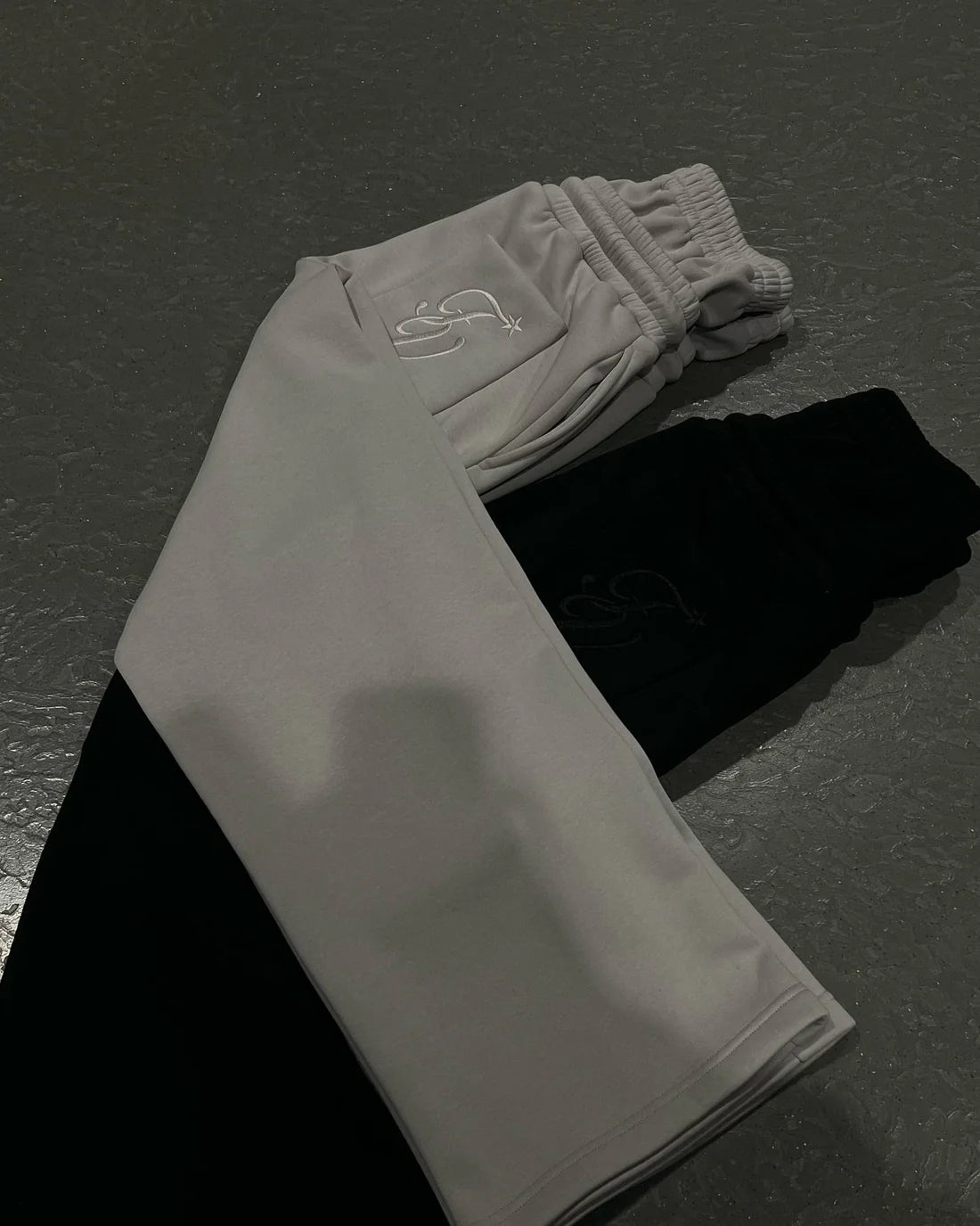 Futus | Unisex Baggy Sweatpants